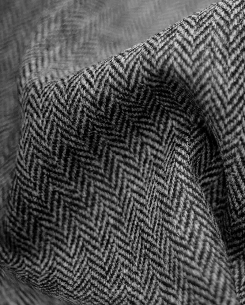 Harris Tweed Weste "Tailor" in black Herringbone