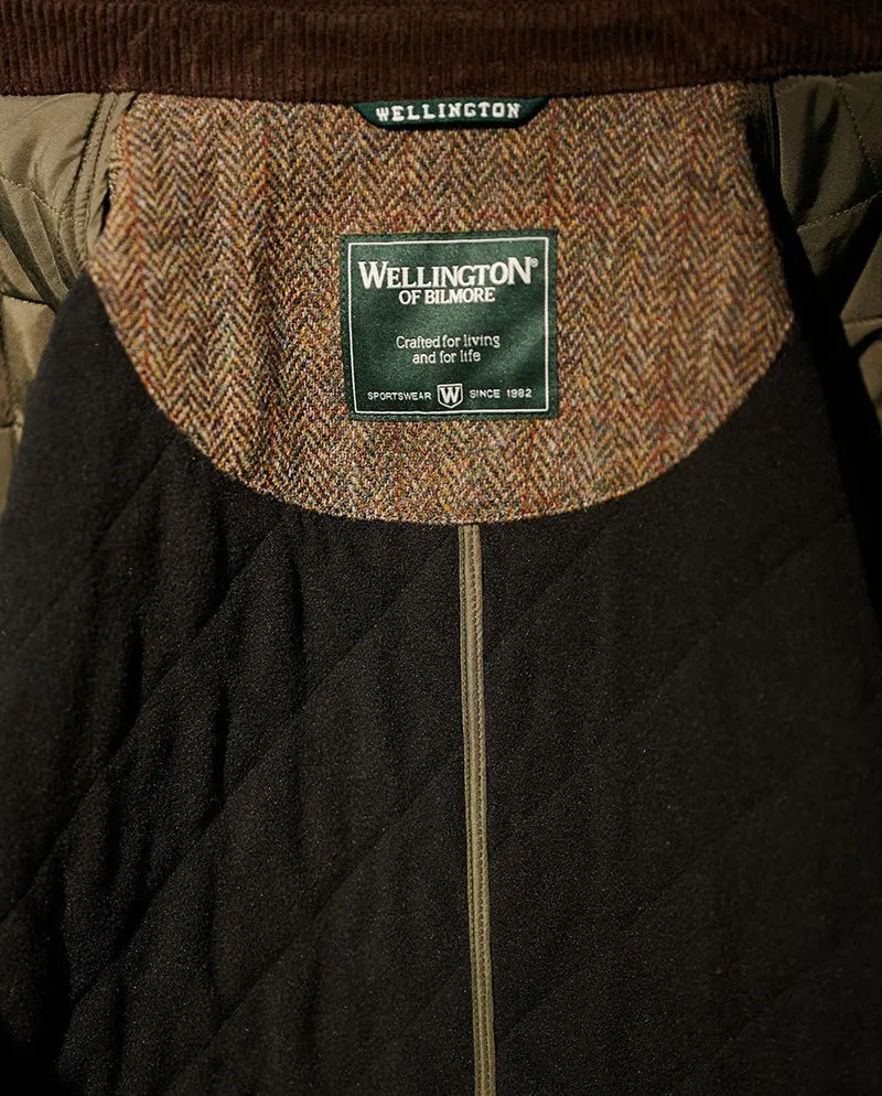 Herren Steppjacke "Boston" in oliv mit Harris Tweed Applikationen