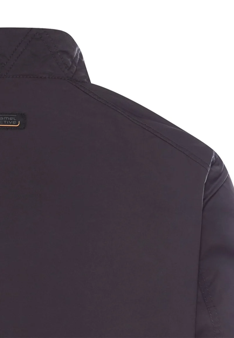 Leichte Jacke mit Stehkragen