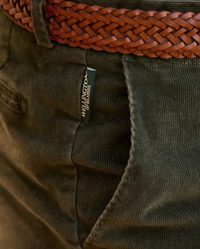 Herren Genua Cordhose "Mr. Bradley" in moss green