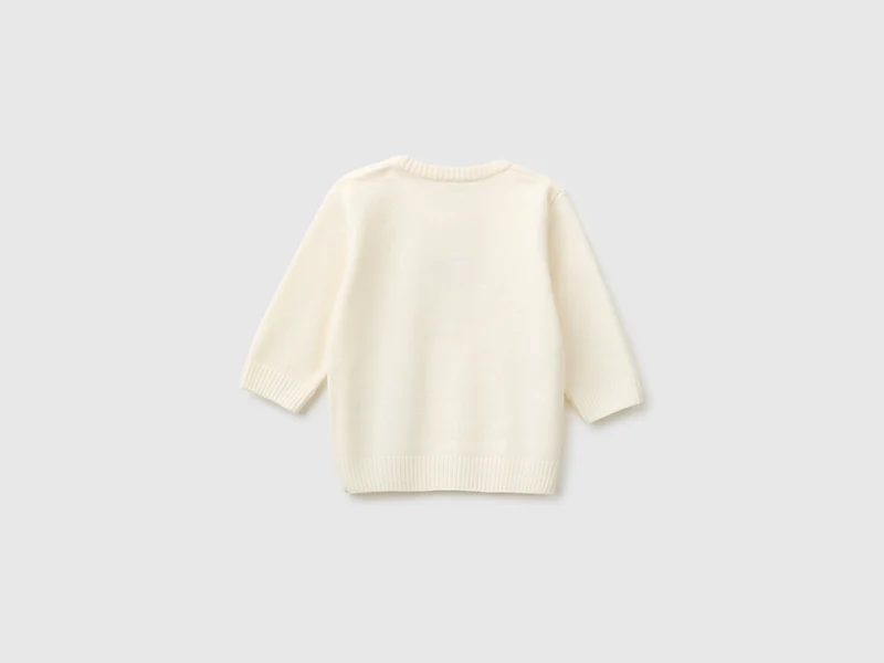 Chenille-Pullover mit Stickerei