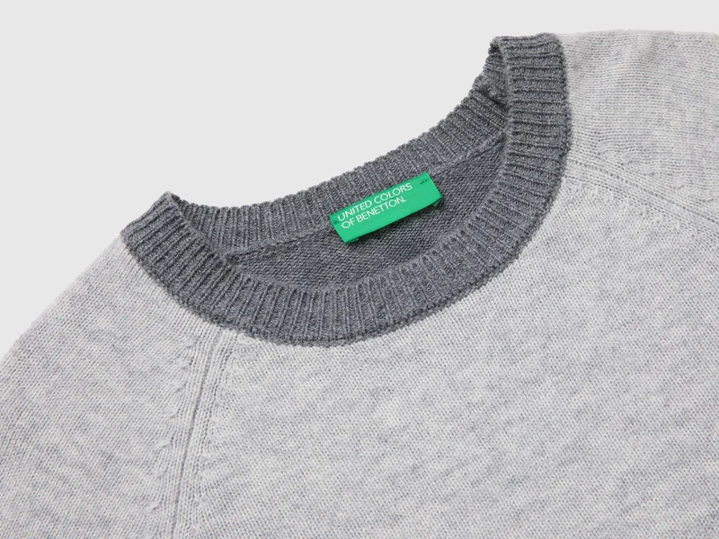 Farbblockpullover aus 100 % Wolle