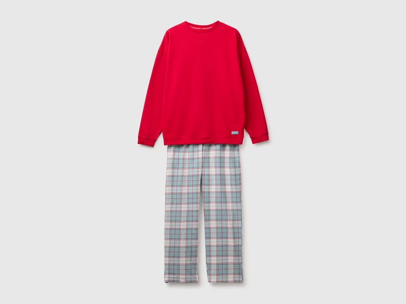 Pyjama mit Sweatshirt