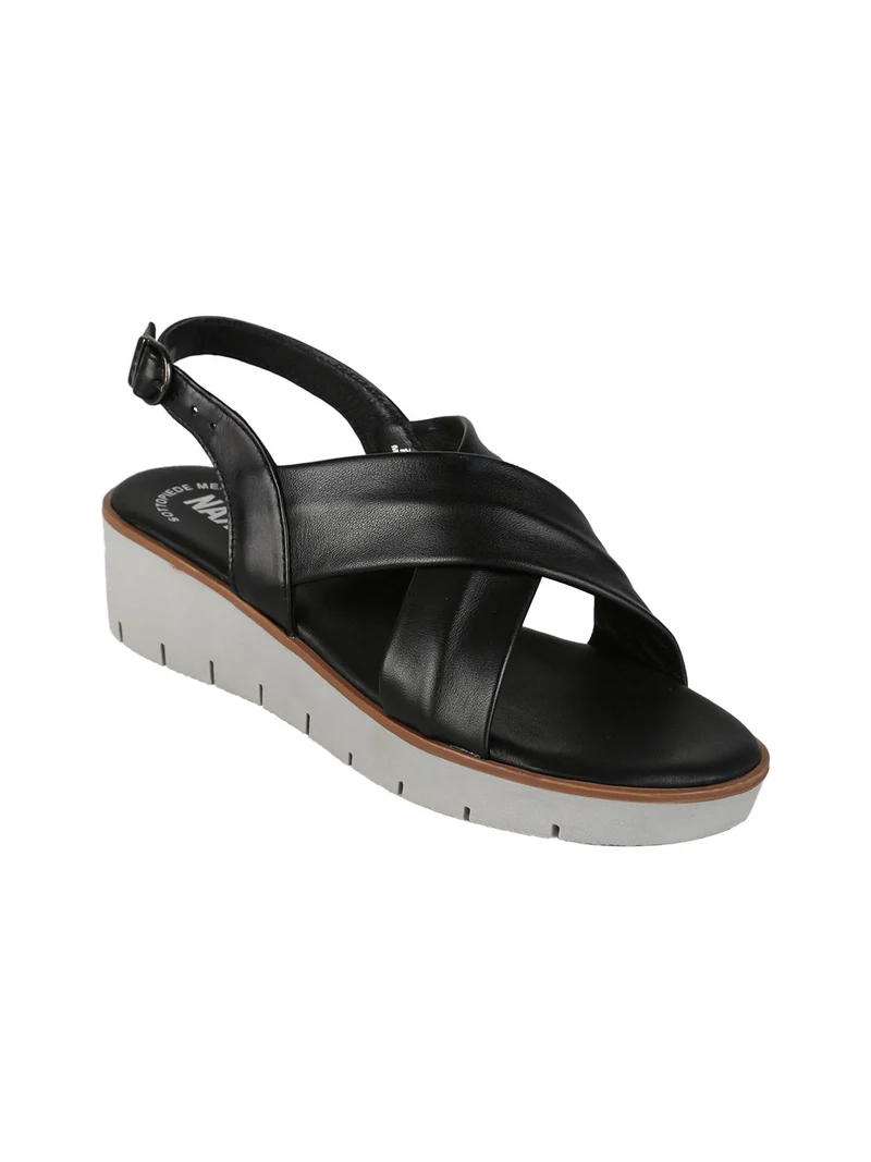Sandali in pelle da donna con fasce intrecciate - nero