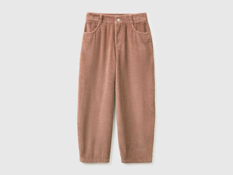 Cordhose in Fassform