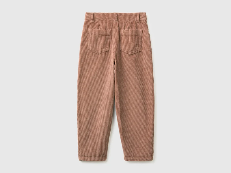 Cordhose in Fassform