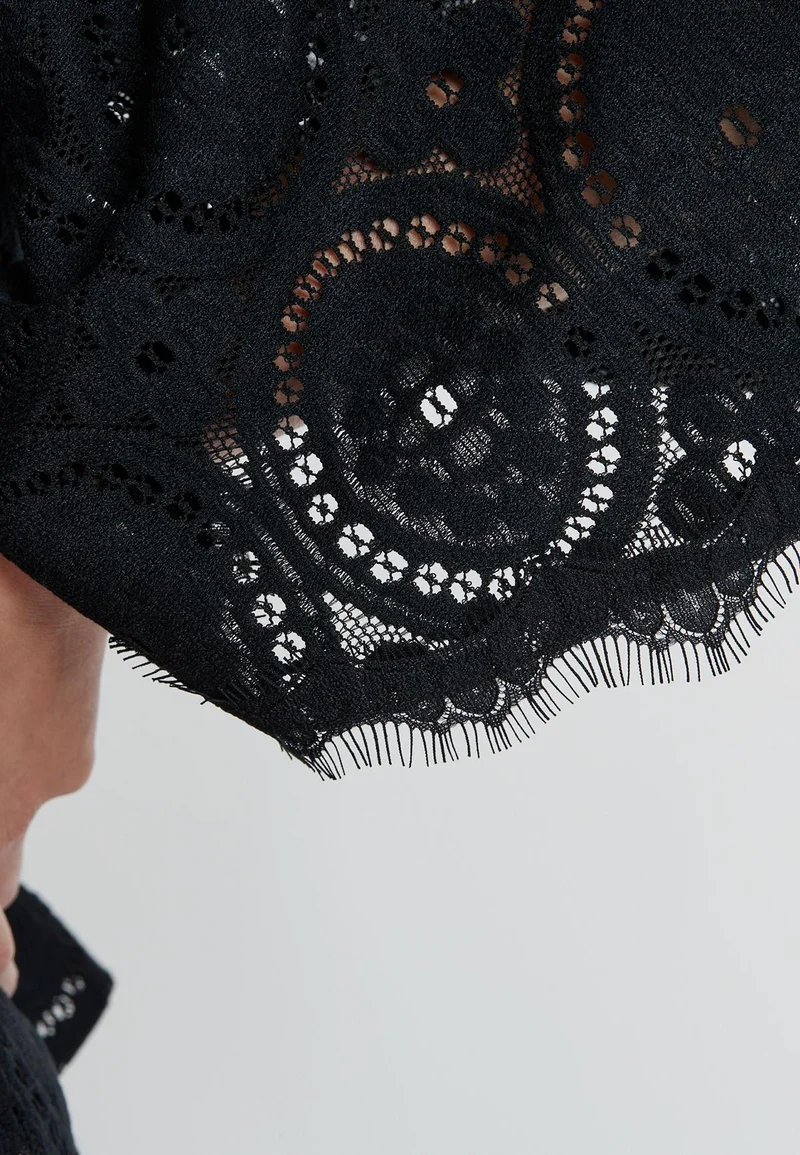 Spitzentop Kabola