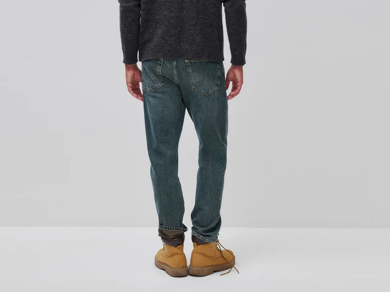 Jeans in regulärer Passform, 100 % Baumwolle