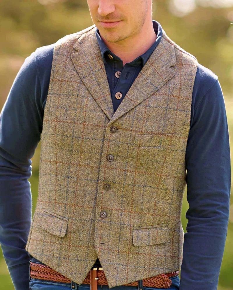 Harris Tweed Weste "Wales" in Walnut Check