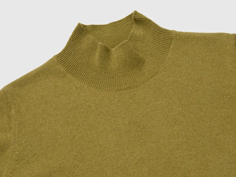 Kurzärmeliger Rollkragenpullover