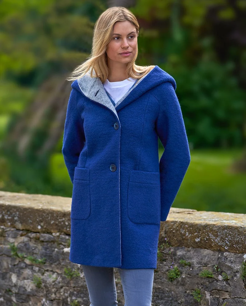 Walkmantel "Sally" mit Kapuze in ozean blue