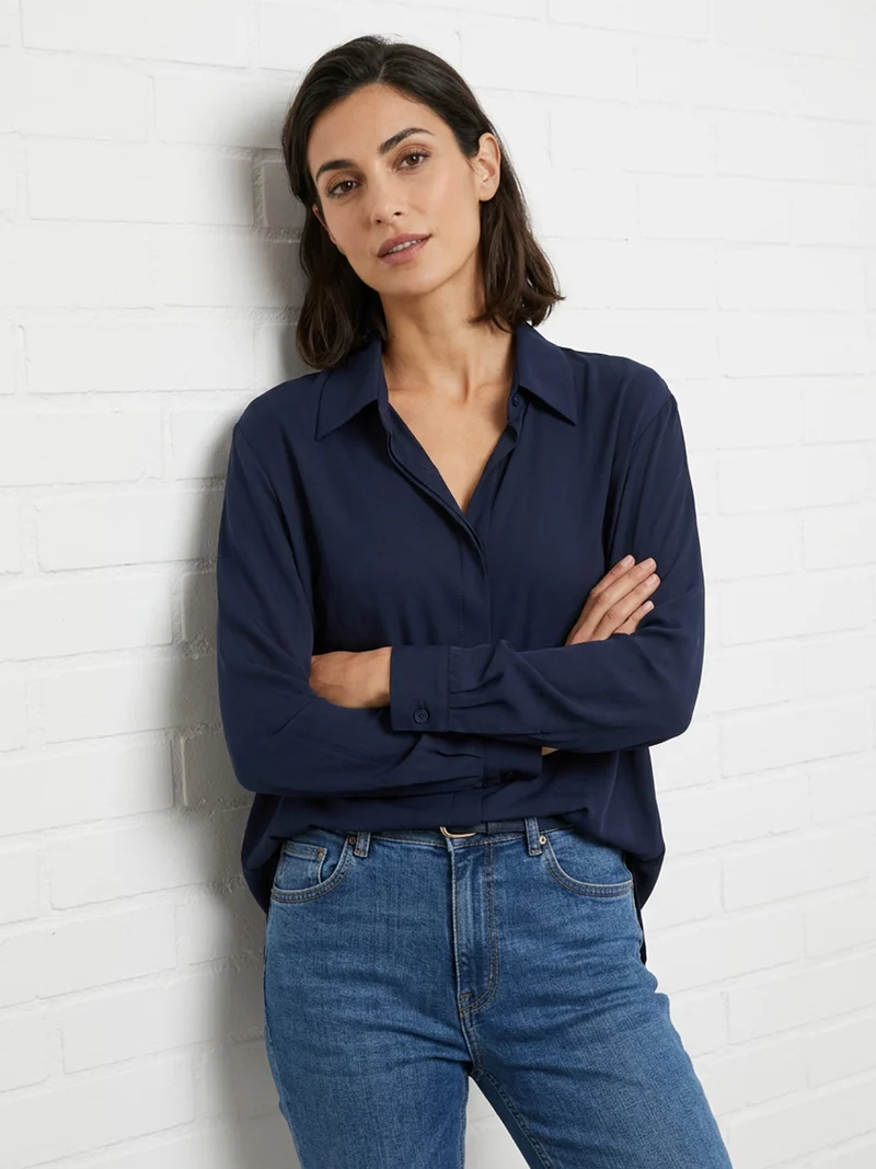 Camicia donna a maniche lunghe con scollo a V curvy - blu scuro