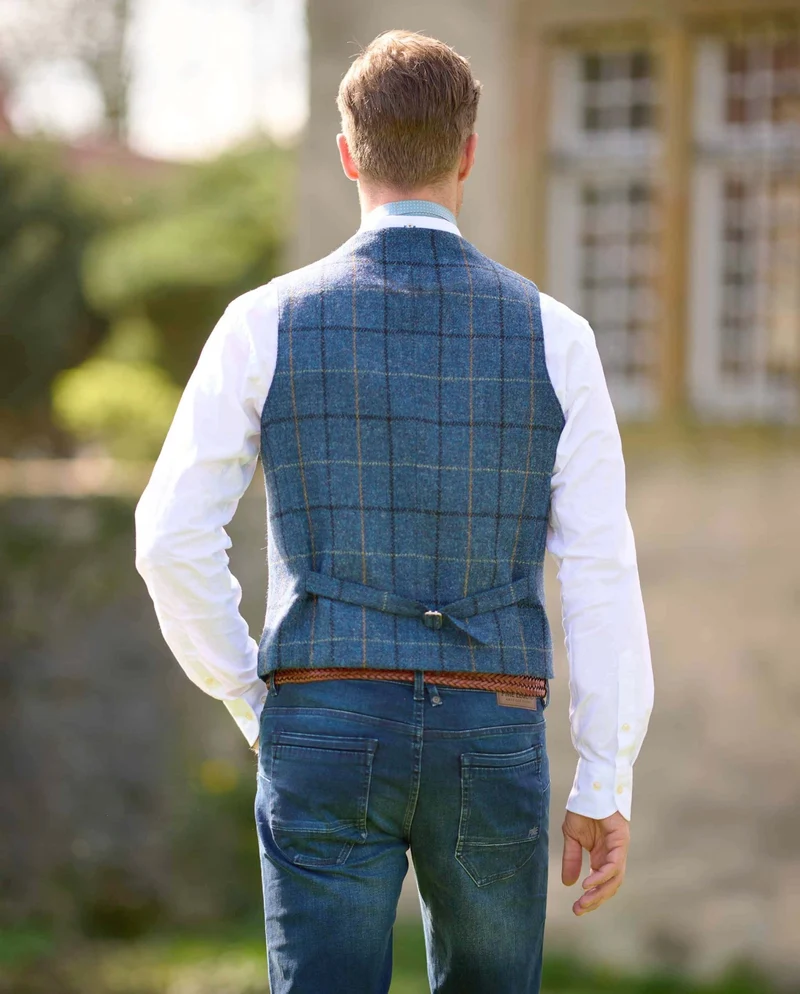 Harris Tweed Weste "Wales" in blue overcheck