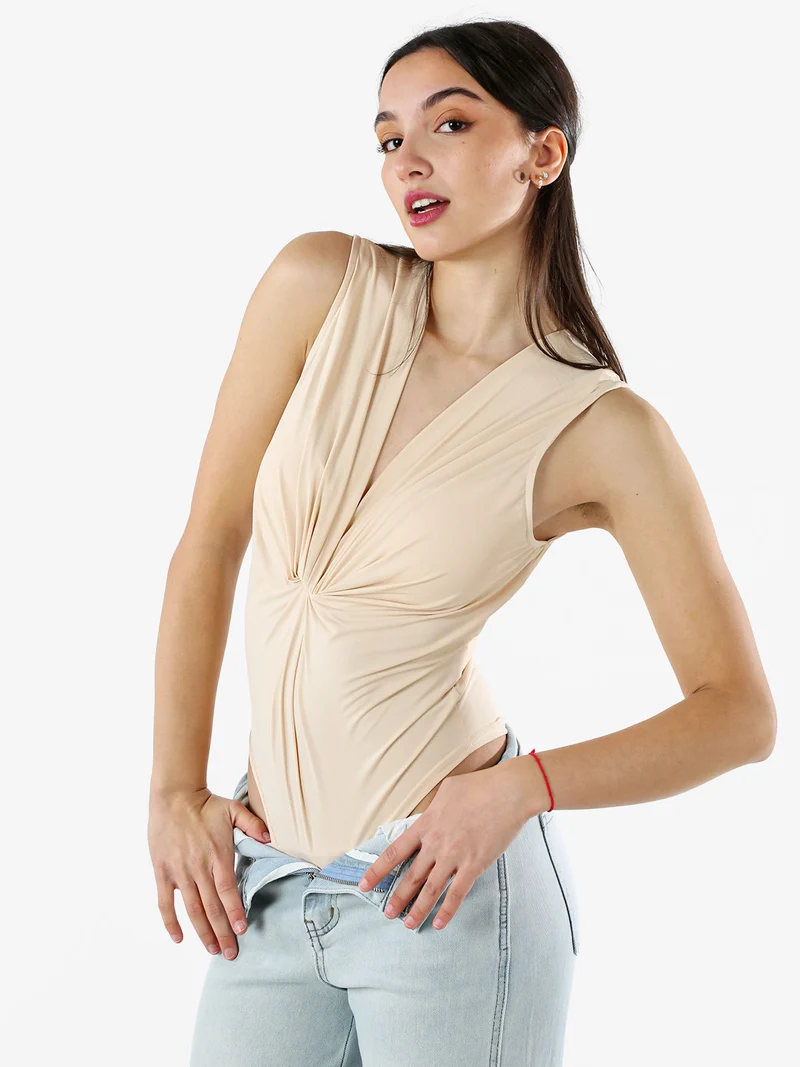 Body donna smanicato con scollo a V - beige
