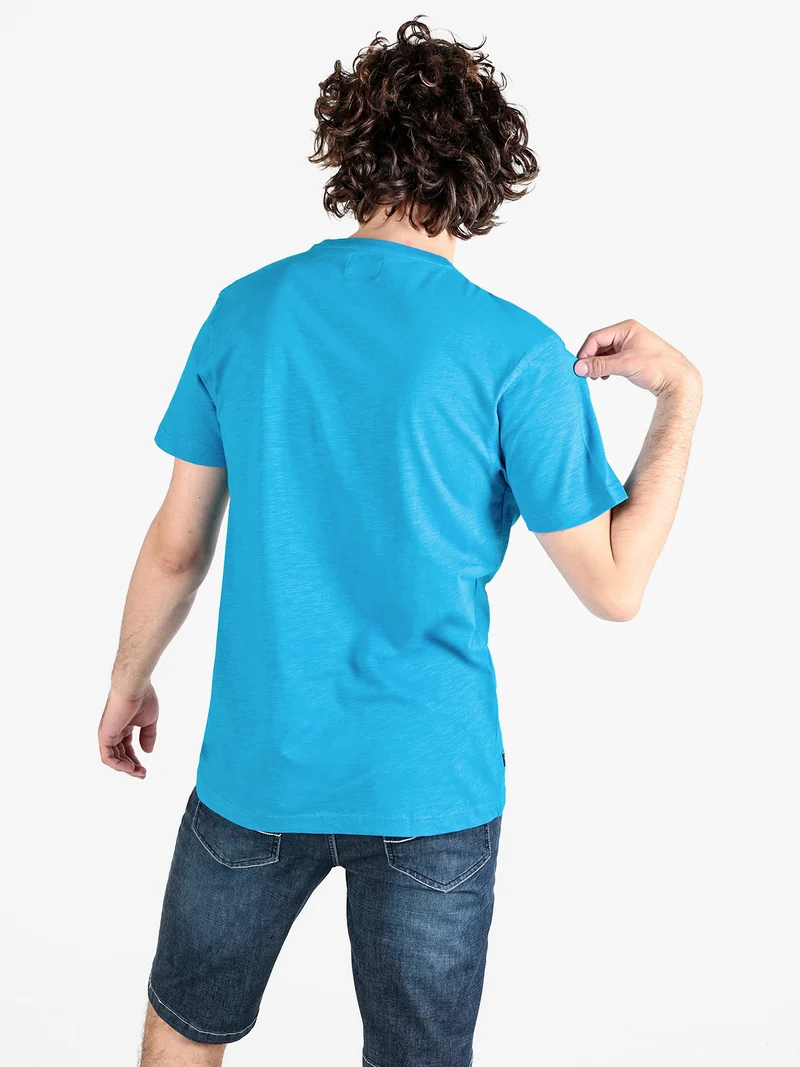 T-shirt uomo in cotone con stampa scrtita - turchese