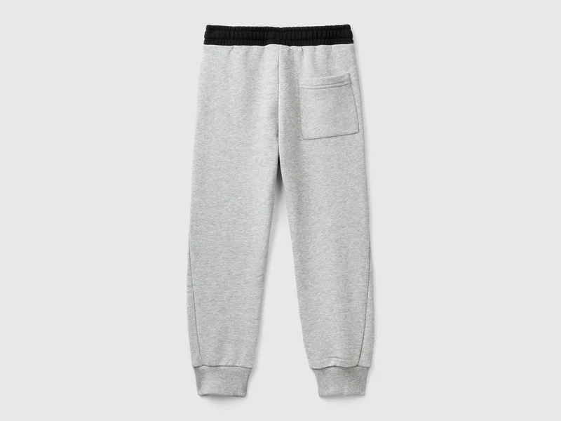 Joggers mit Tunnelzug