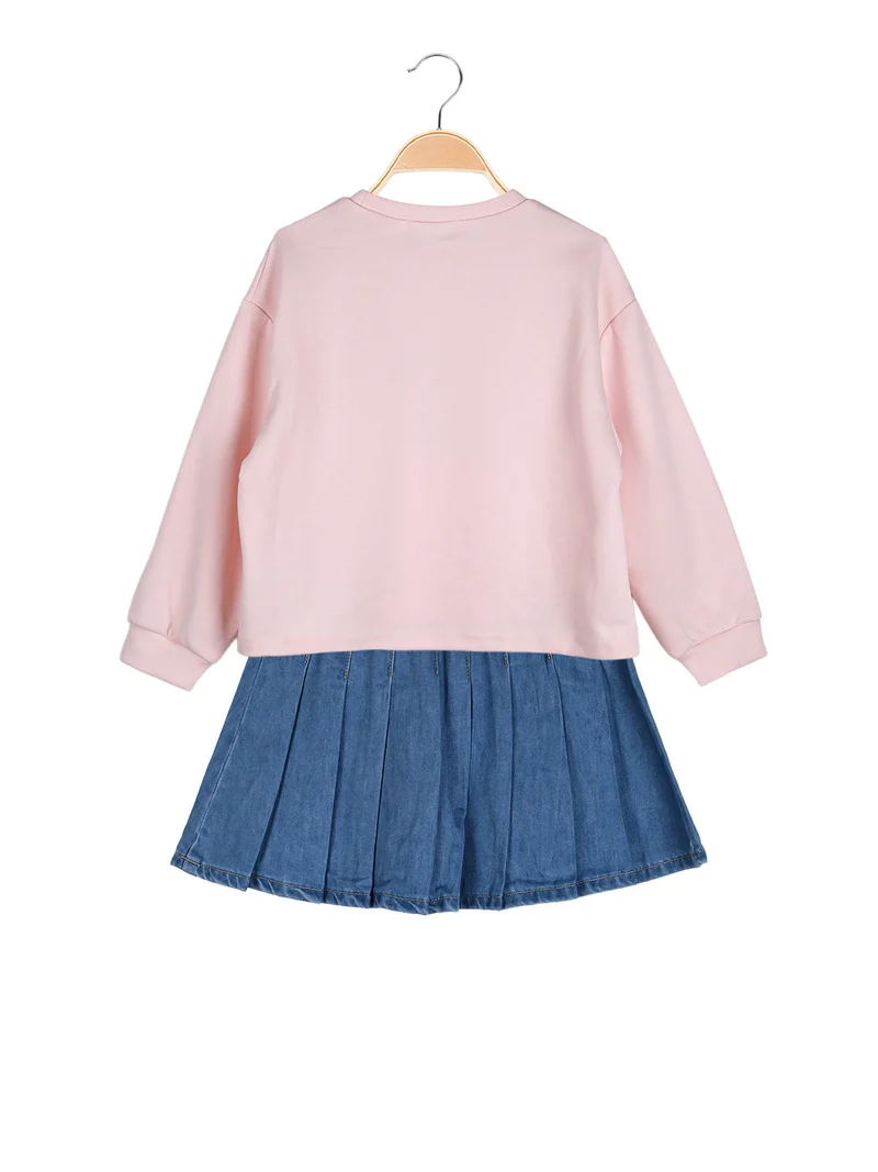 Completo 2 pezzi da bambina con felpa oversize e gonna in jeans - rosa