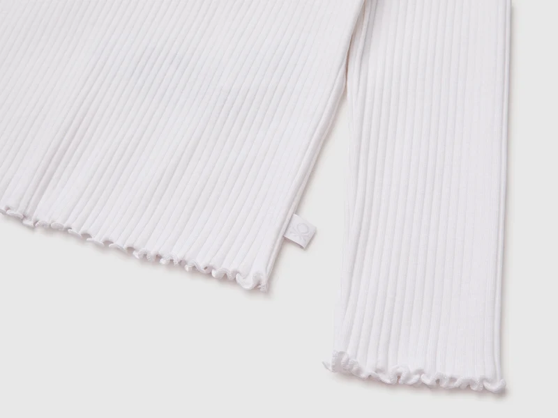 Geripptes Stretch-T-Shirt aus Bio-Baumwolle