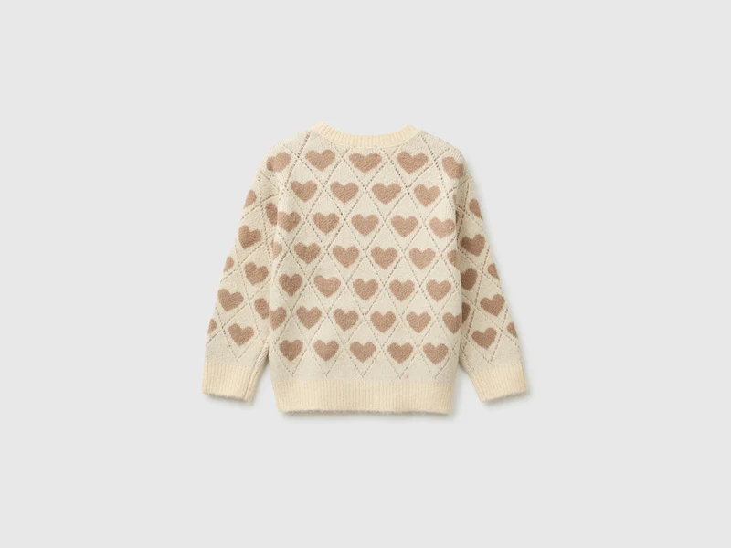 Pullover mit Herzapplikation