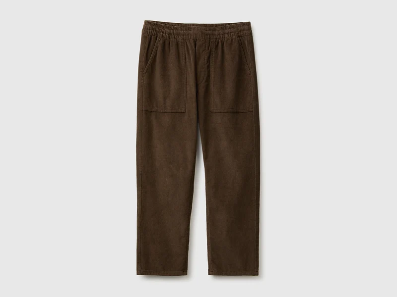 Kurze Samt-Jogginghosen
