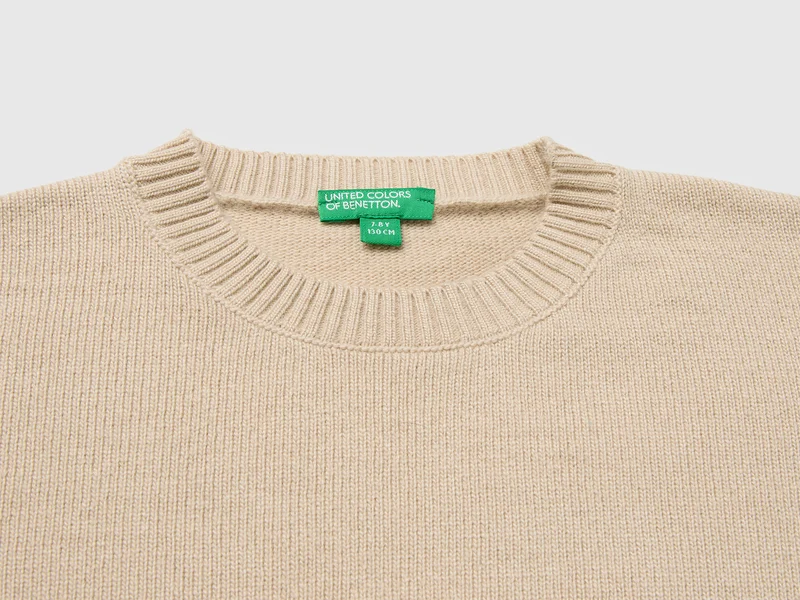 Pullover aus Woll- und Viskosemischung