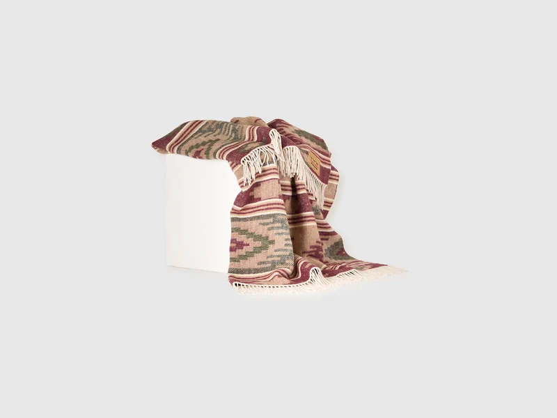 Jacquard-Decke mit Fransen