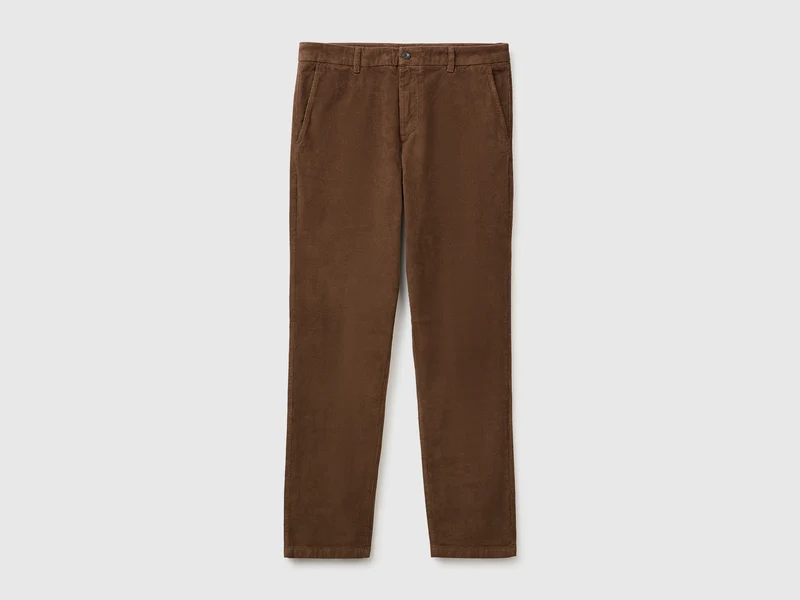 Schmal geschnittene Stretch-Samthose