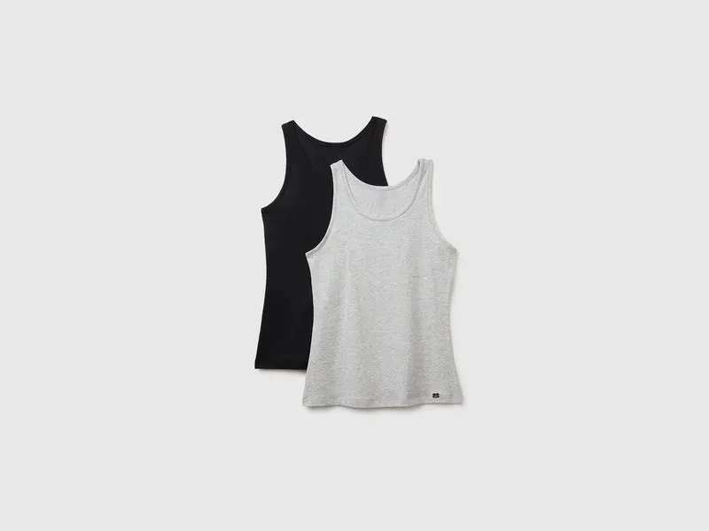 Zwei Tanktops aus Baumwolle und Modal