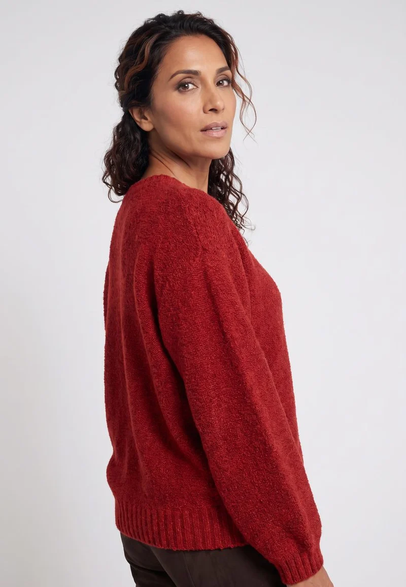 Pullover Long Sleeves