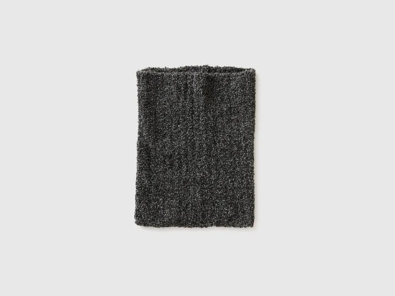 Loop-Schal aus Bouclé-Woll-Mix