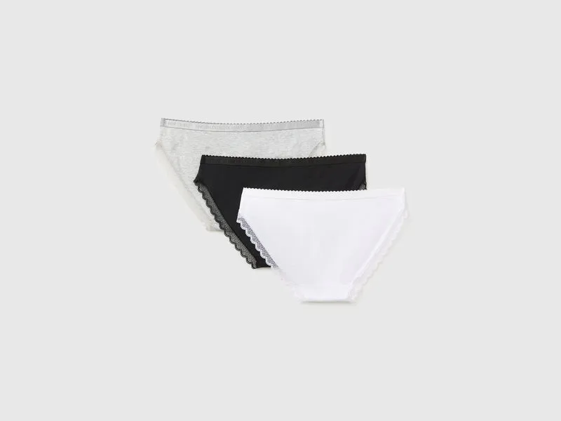 Drei Slips aus Baumwolle und Modal