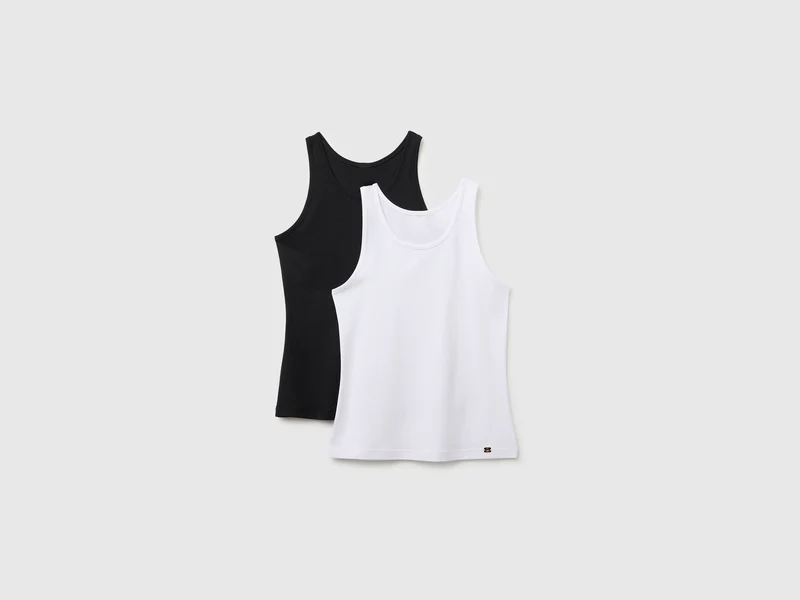 Zwei Tanktops aus Baumwolle und Modal