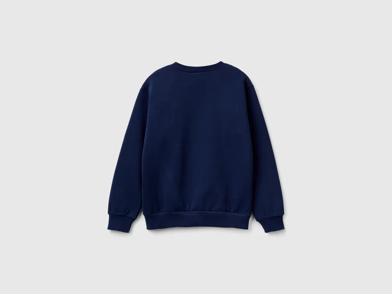 Warmer Sweater mit Logo