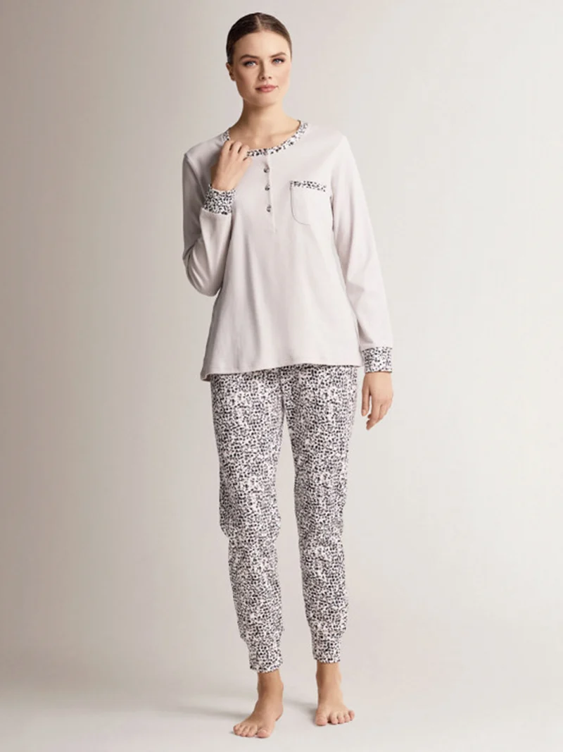 CLUB Pigiama donna in cotone interlock con taschino e pantaloni con stampe - sabbia