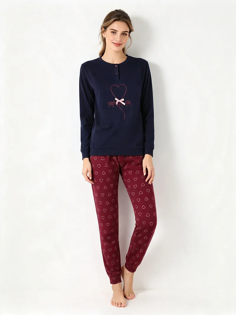 Pigiama lungo da donna in caldo cotone soft con stampa cuori - blu scuro