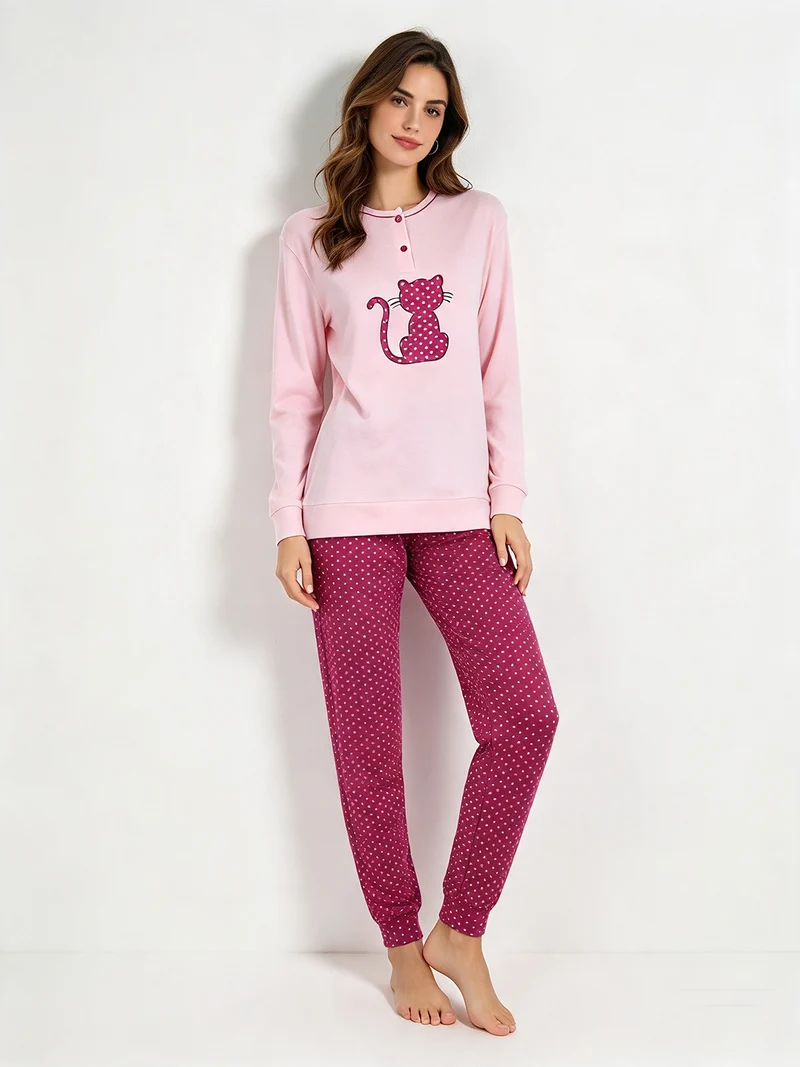 Pigiama donna in caldo cotone con stampa gatto e pantaloni a cuori - rosa