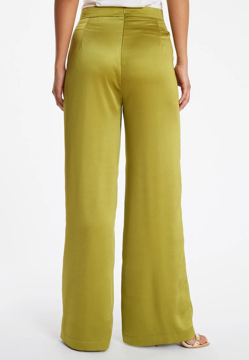 Satinhose Pahisa