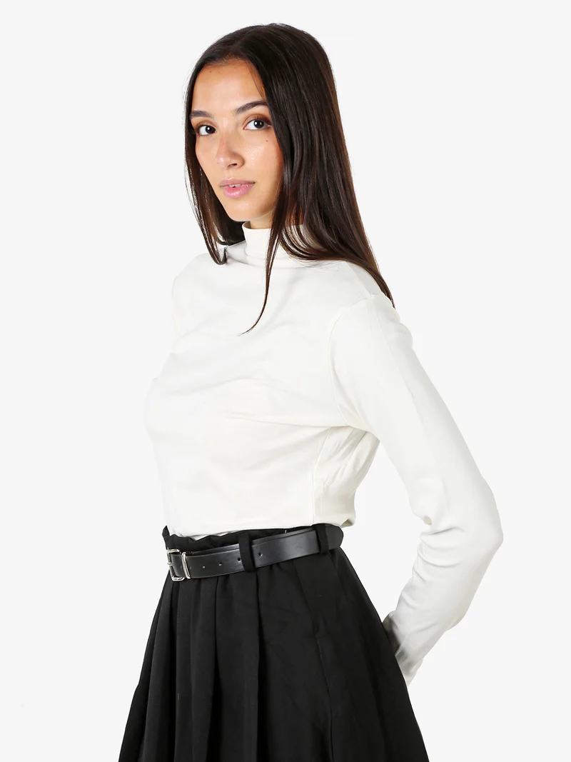 T-shirt donna a maniche lunghe in cotone con collo a lupetto - panna