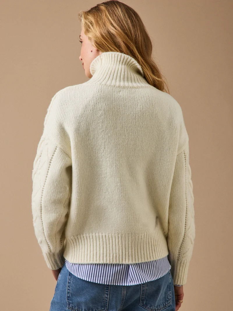 Damenpullover mit Stehkragen aus Wollmischung