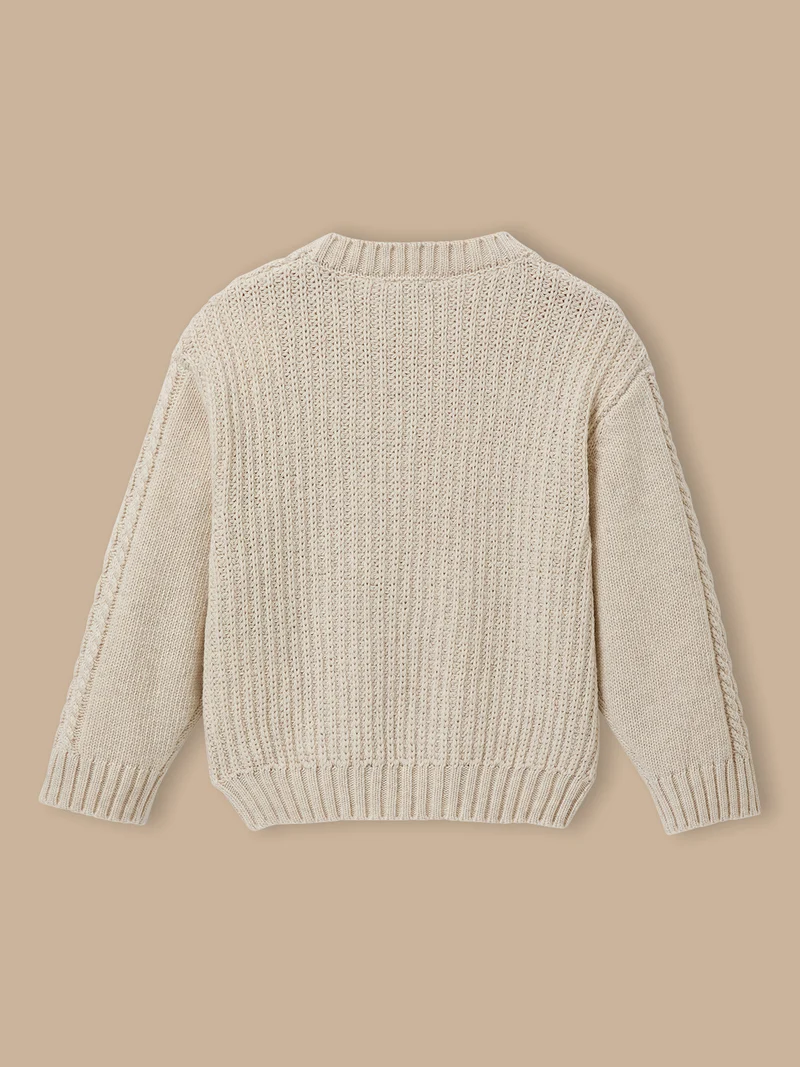 Mädchenpullover mit Zopfmuster und Wolle