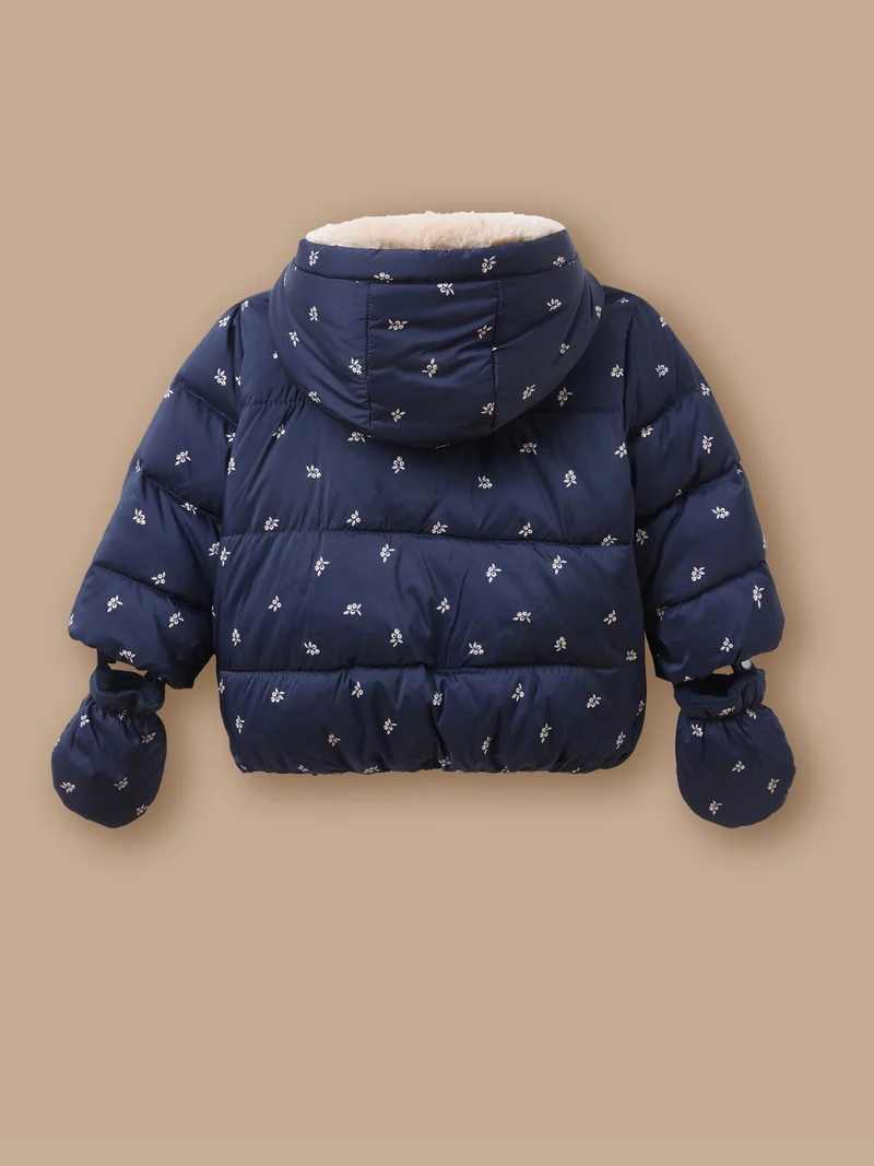 Bedruckte Steppjacke mit Beerenmuster für Babys