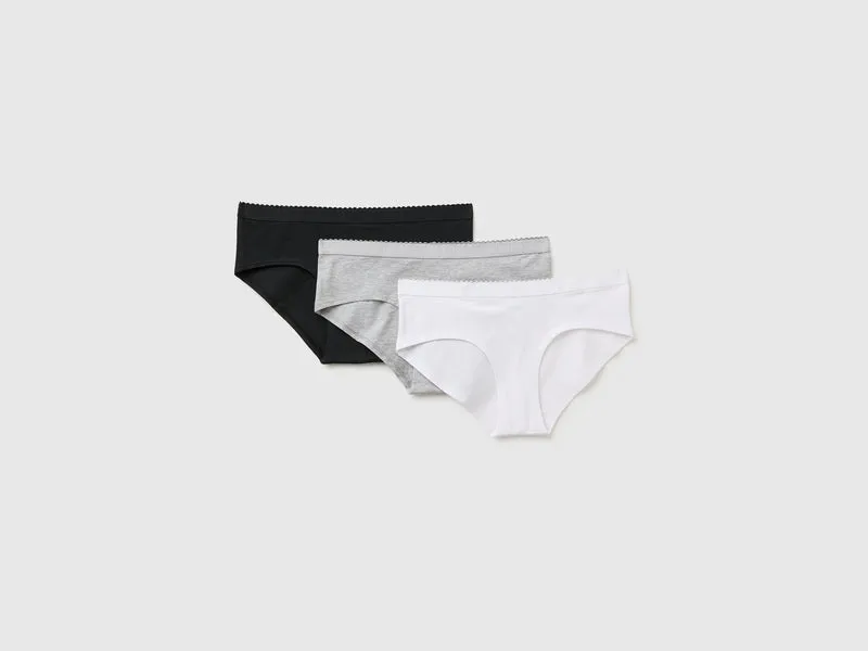 Drei Slips mit Logo-Gummizug