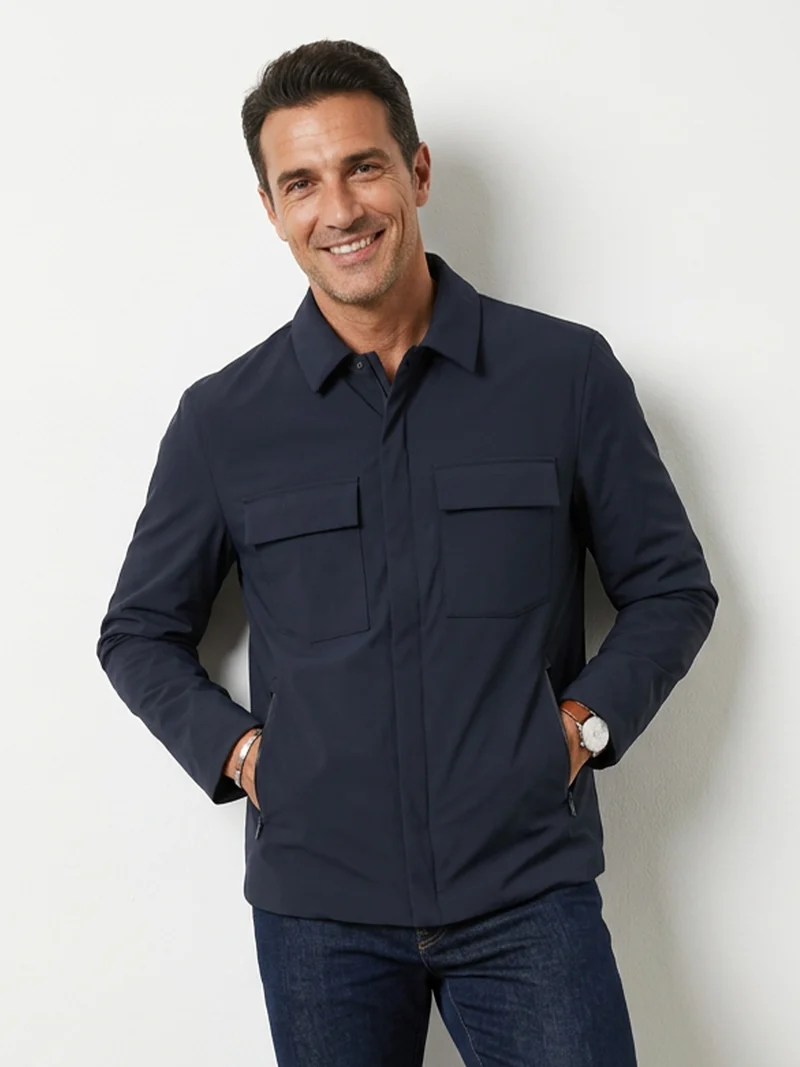Cappotto corto da uomo impermeabile con colletto e bottoni - blu scuro