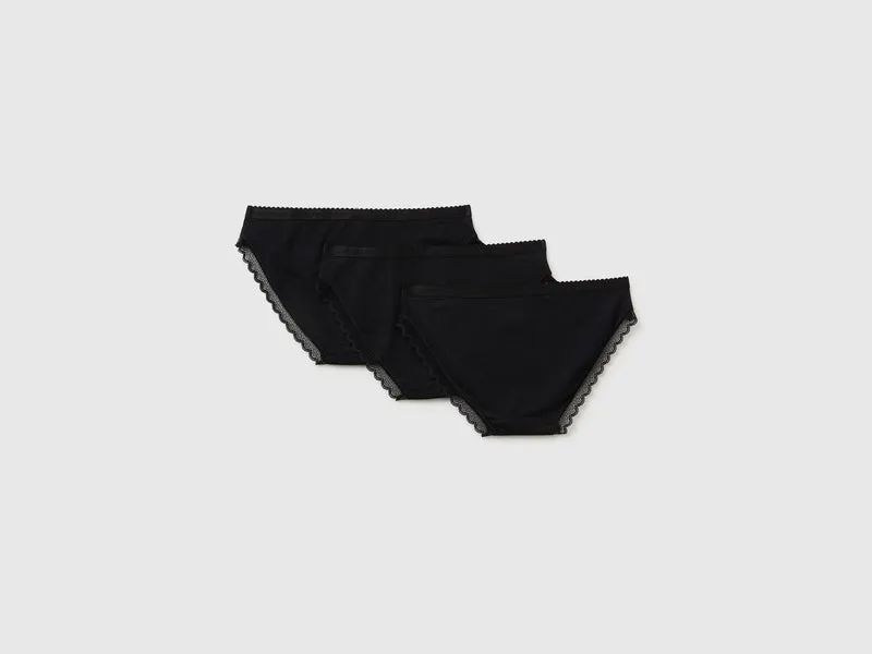 Drei Slips aus Baumwolle und Modal