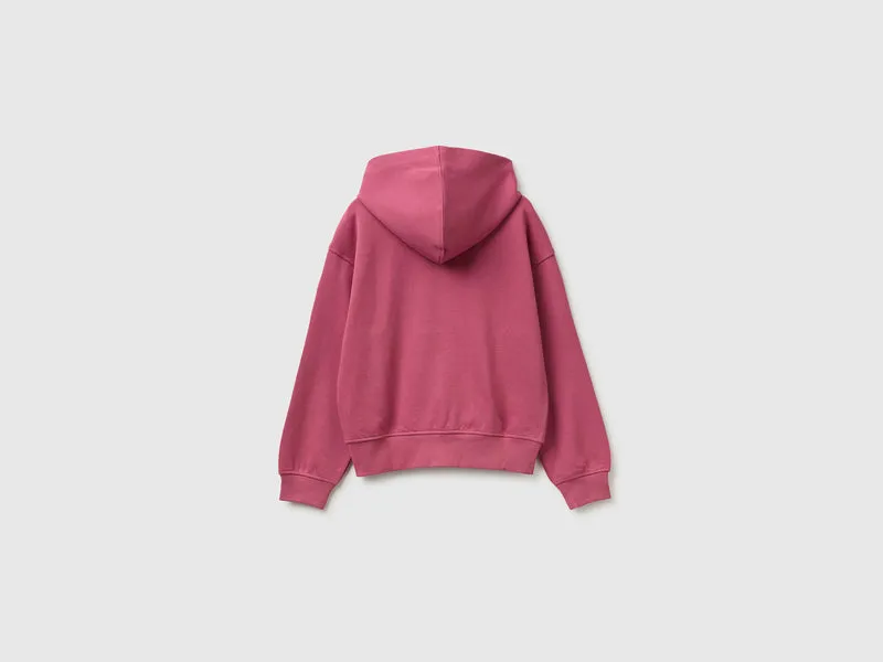 Kapuzenpullover mit Stickerei