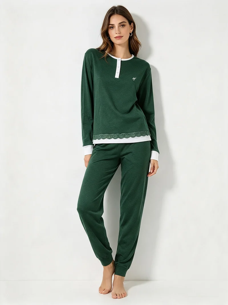 Pigiama lungo da donna in cotone con dettaglio di pizzo - verde