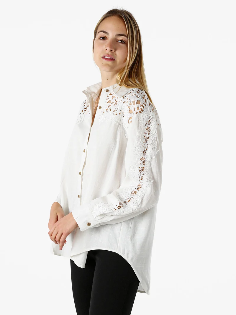 Camicia donna a maniche lunghe con dettagli in pizzo macramè - bianco