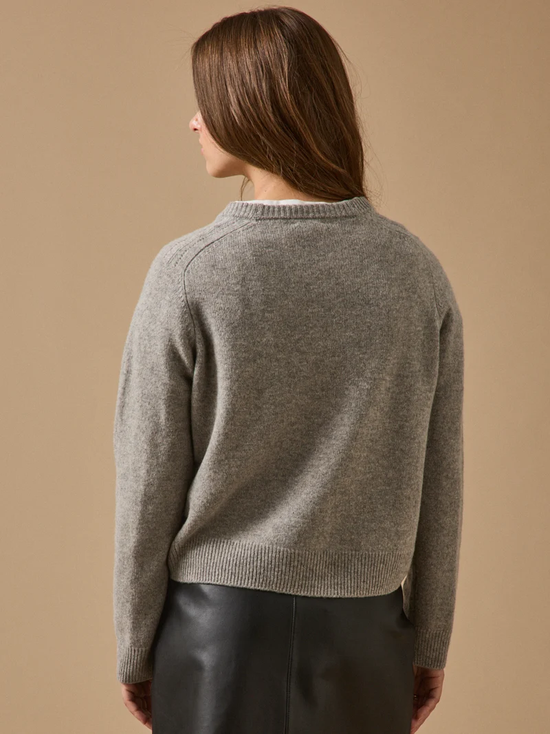 Damenpullover mit rundem Halsausschnitt aus RWS*-Merinowolle