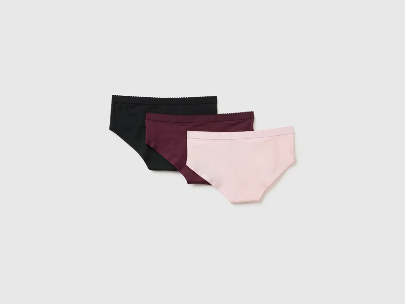 Drei Slips mit Logo-Gummizug