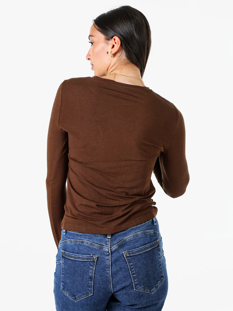 T-shirt girocollo da donna a maniche lunghe - moro